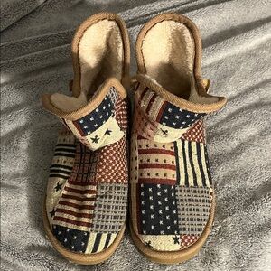 Blazin Roxx Patchwork Americana Sherpa lined Slippers size 9/10